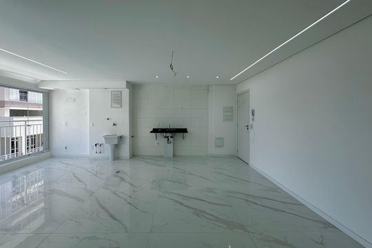 Sala de apartamento à venda com 1 quarto, 92m² em Santo Amaro, São Paulo