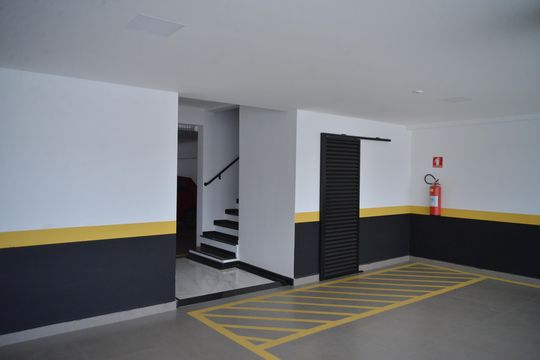 Garagem de apartamento à venda com 2 quartos, 65m² em Vila Guarani, Santo André