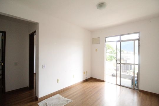 Sala de apartamento à venda com 3 quartos, 110m² em Taquara, Rio de Janeiro