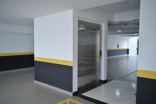 Garagem de apartamento à venda com 2 quartos, 65m² em Vila Guarani, Santo André