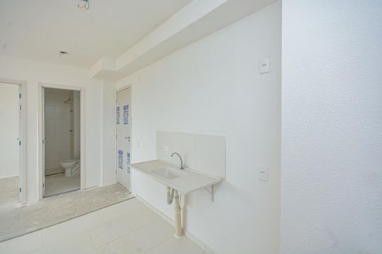Cozinha de apartamento para alugar com 2 quartos, 36m² em Veleiros, São Paulo
