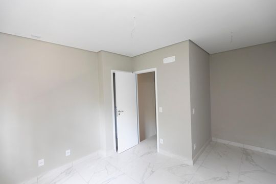 QUARTO Nº 1 - SUITE de casa de condomínio à venda com 2 quartos, 80m² em Parque Taquaral, Campinas