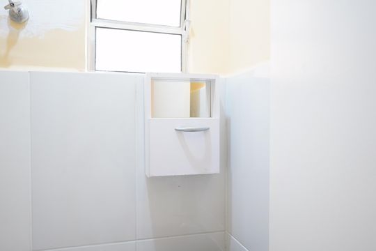 Banheiro de kitnet/studio para alugar com 1 quarto, 30m² em Mooca, São Paulo