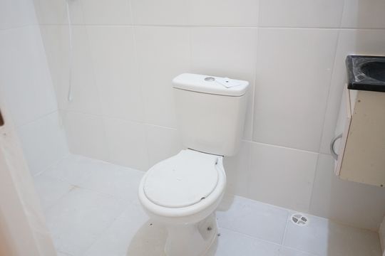 Banheiro de kitnet/studio para alugar com 1 quarto, 30m² em Mooca, São Paulo