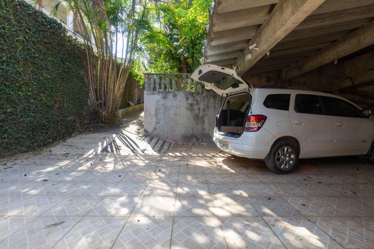 Garagem de casa à venda com 4 quartos, 230m² em Vila Buenos Aires, São Paulo