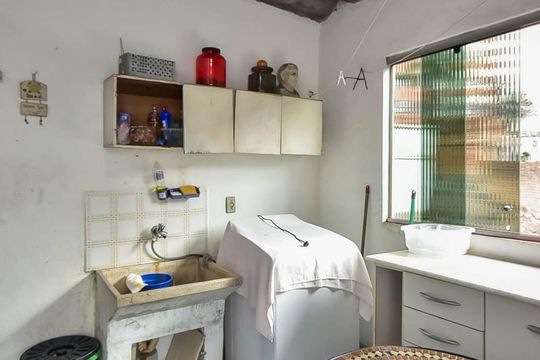 Área de Serviço de casa para alugar com 3 quartos, 485m² em Vila Morse, São Paulo