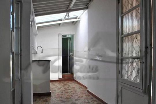 Casa à venda com 4 quartos, 210m² em Vila Liviero, São Paulo