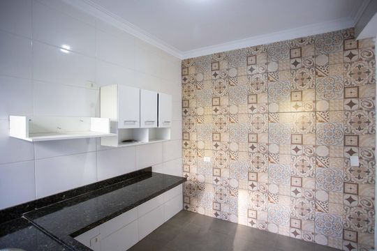 Cozinha de casa à venda com 2 quartos, 130m² em Taboão, Diadema