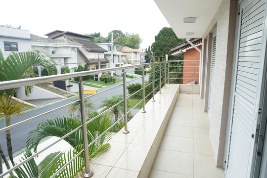 Varanda do quarto 1 de casa de condomínio para alugar com 2 quartos, 350m² em Alphaville, Santana de Parnaíba