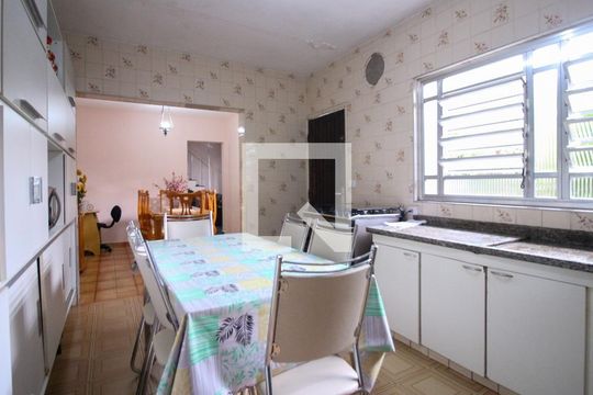 Casa à venda com 3 quartos, 156m² em Vila Sapopemba, São Paulo