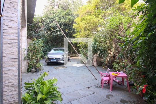 Casa à venda com 3 quartos, 156m² em Vila Sapopemba, São Paulo