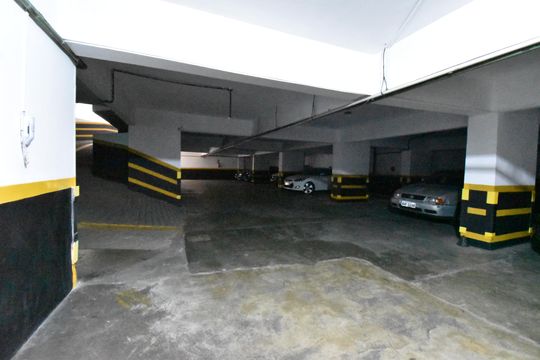 Garagem de apartamento para alugar com 4 quartos, 284m² em Água Verde, Curitiba