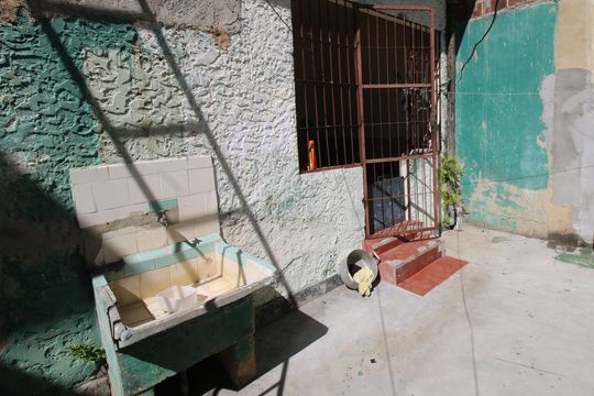 Área de Serviço de casa para alugar com 2 quartos, 110m² em Penha, Rio de Janeiro