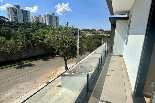 Casa de Condomínio à venda com 3 quartos, 249m² em Chácara Morada Mediterrânea, Jundiaí
