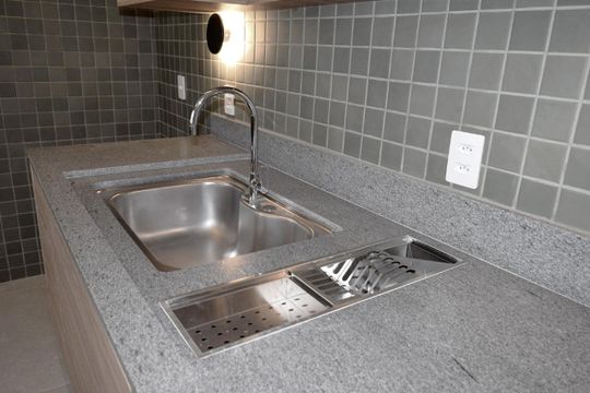 Cozinha de apartamento à venda com 1 quarto, 64m² em Pinheiros, São Paulo
