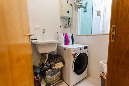Área de Serviço de apartamento para alugar com 2 quartos, 115m² em Campestre, Santo André