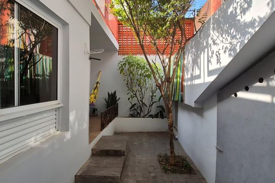 Quintal casa 2 de casa à venda com 1 quarto, 50m² em Vila Clementino, São Paulo