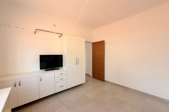 Área de serviço de casa para alugar com 6 quartos, 270m² em Jardim Messina, Jundiaí