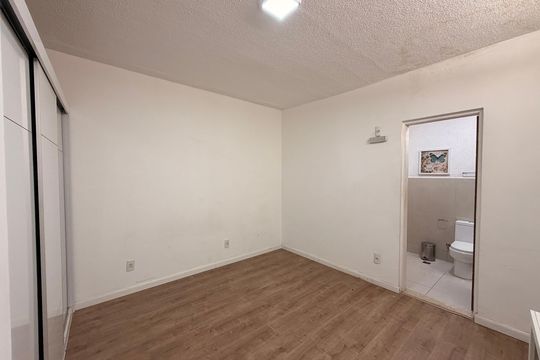 Casa para alugar com 6 quartos, 270m² em Jardim Messina, Jundiaí