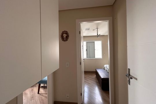 Corredor de apartamento à venda com 2 quartos, 81m² em Vila Amélia, São Paulo