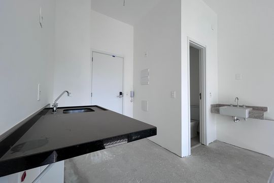 Cozinha de kitnet/studio à venda com 1 quarto, 22m² em Jardim das Acacias, São Paulo