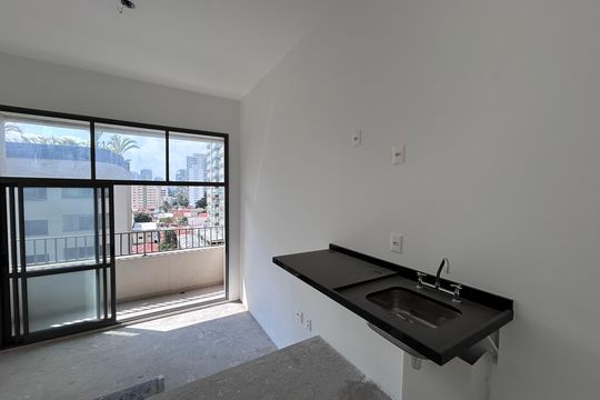 Cozinha de kitnet/studio à venda com 1 quarto, 22m² em Jardim das Acacias, São Paulo
