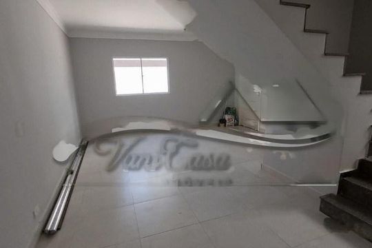 Casa à venda com 3 quartos, 220m² em Vila Guarani, São Paulo