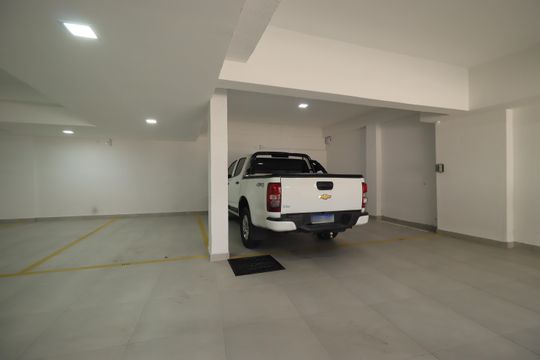 Garagem de apartamento à venda com 2 quartos, 61m² em Vila Guiomar, Santo André