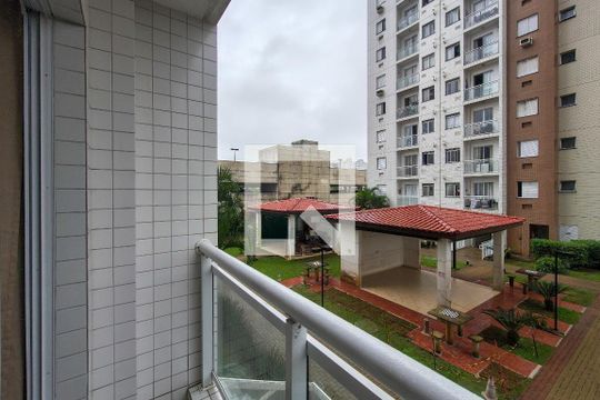 Vista da varanda de apartamento para alugar com 2 quartos, 48m² em Cidade Ocian, Praia Grande