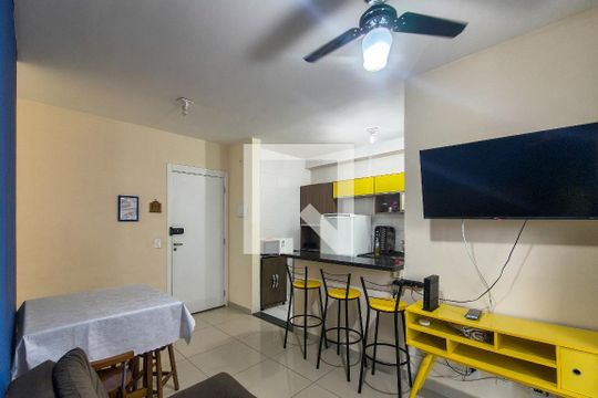 Apartamento para alugar com 2 quartos, 48m² em Cidade Ocian, Praia Grande
