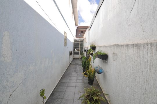 Quintal de casa à venda com 3 quartos, 125m² em Vila Constança, São Paulo