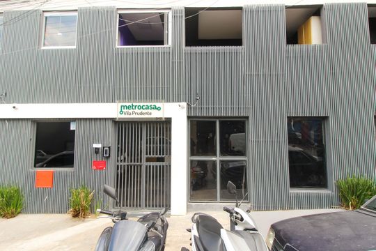 Fachada de apartamento para alugar com 2 quartos, 33m² em Vila Santa Clara, São Paulo