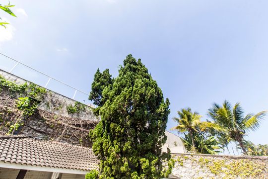 Vista de casa de condomínio para alugar com 4 quartos, 750m² em Alphaville, Santana de Parnaíba