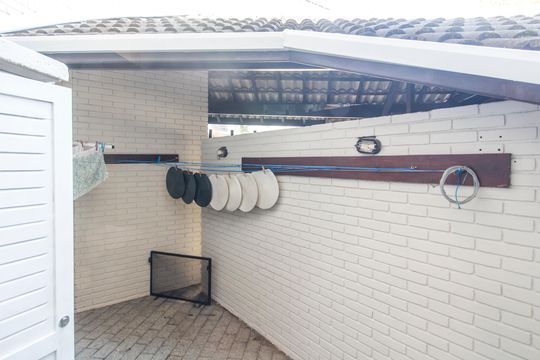 Área de Serviço de casa de condomínio para alugar com 4 quartos, 750m² em Alphaville, Santana de Parnaíba