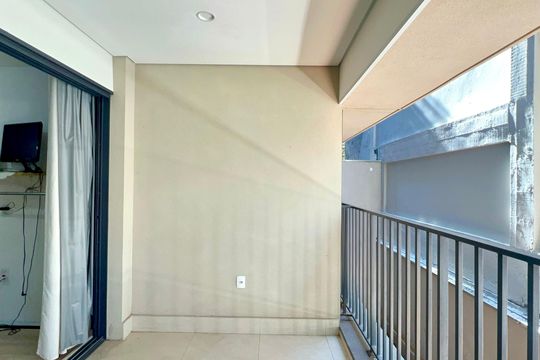 Varanda de kitnet/studio à venda com 1 quarto, 28m² em Sumaré, São Paulo