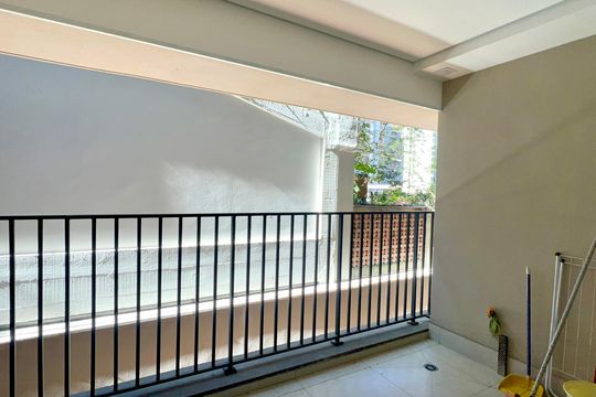 Varanda de kitnet/studio à venda com 1 quarto, 28m² em Sumaré, São Paulo