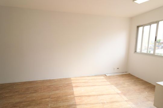 Sala de apartamento para alugar com 2 quartos, 65m² em Jaguaribe, Osasco