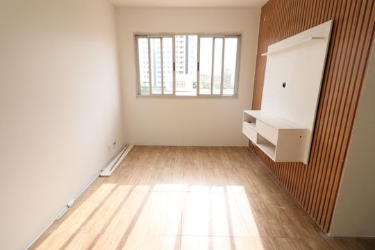 Sala de apartamento para alugar com 2 quartos, 65m² em Jaguaribe, Osasco