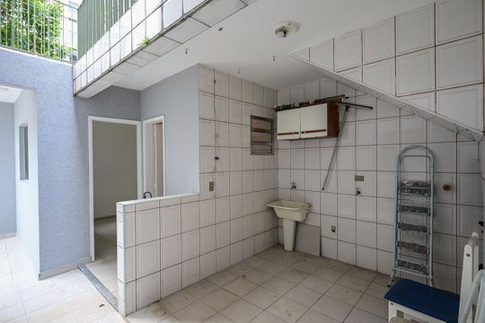 Área de Serviço de casa para alugar com 3 quartos, 200m² em Vila Progredior, São Paulo