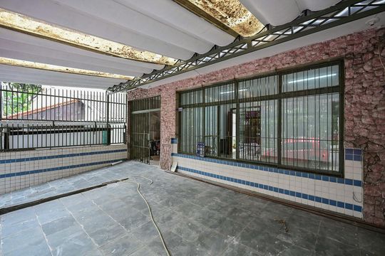 Garagem de casa para alugar com 3 quartos, 200m² em Vila Progredior, São Paulo
