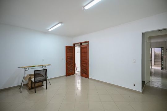 Sala de casa para alugar com 3 quartos, 200m² em Vila Progredior, São Paulo
