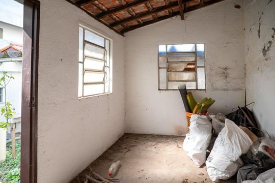 Depósito Área comum de casa para alugar com 4 quartos, 412m² em Cambuci, São Paulo