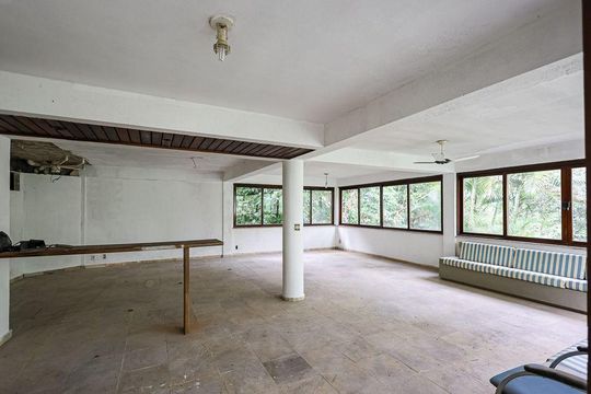 Casa à venda com 5 quartos, 500m² em São Francisco, Niterói