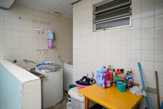Área de Serviço de casa à venda com 3 quartos, 306m² em Jardim Previdencia, São Paulo