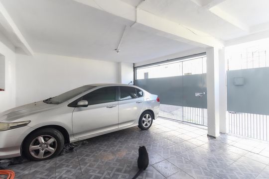 Garagem de casa à venda com 4 quartos, 175m² em Jardim Ipanema (sao Miguel), São Paulo