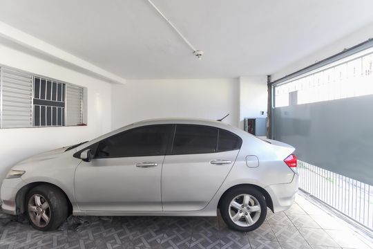 Garagem de casa à venda com 4 quartos, 175m² em Jardim Ipanema (sao Miguel), São Paulo