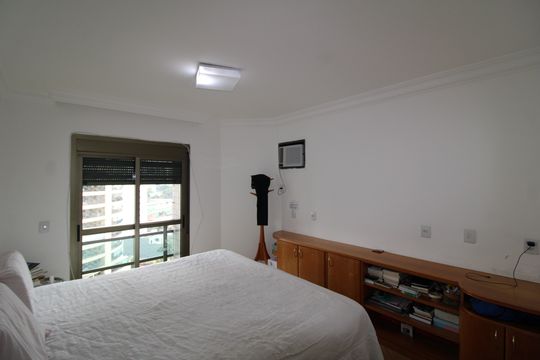 Suíte 1 de apartamento à venda com 4 quartos, 210m² em Santana, São Paulo