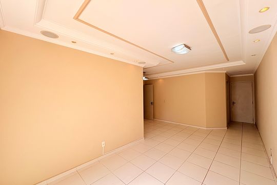 Sala de apartamento à venda com 3 quartos, 93m² em Vila das Hortencias, Jundiaí