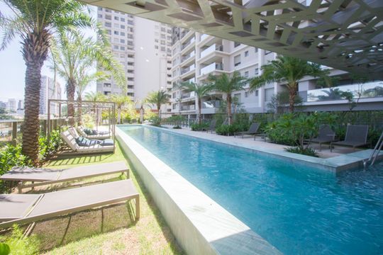 Piscina de apartamento à venda com 2 quartos, 112m² em Campo Belo, São Paulo