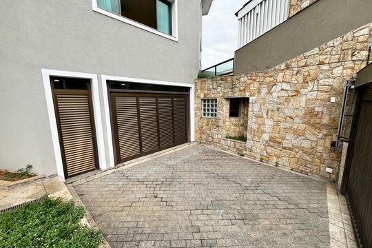 Garagem de casa à venda com 4 quartos, 465m² em Jardim Franca, São Paulo